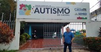 Dr Paulo Henrique faz visita técnica no Centro do Autismo de Cacoal