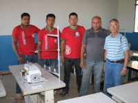 Centro Fiovo Camaioni recebe máquinas de costura