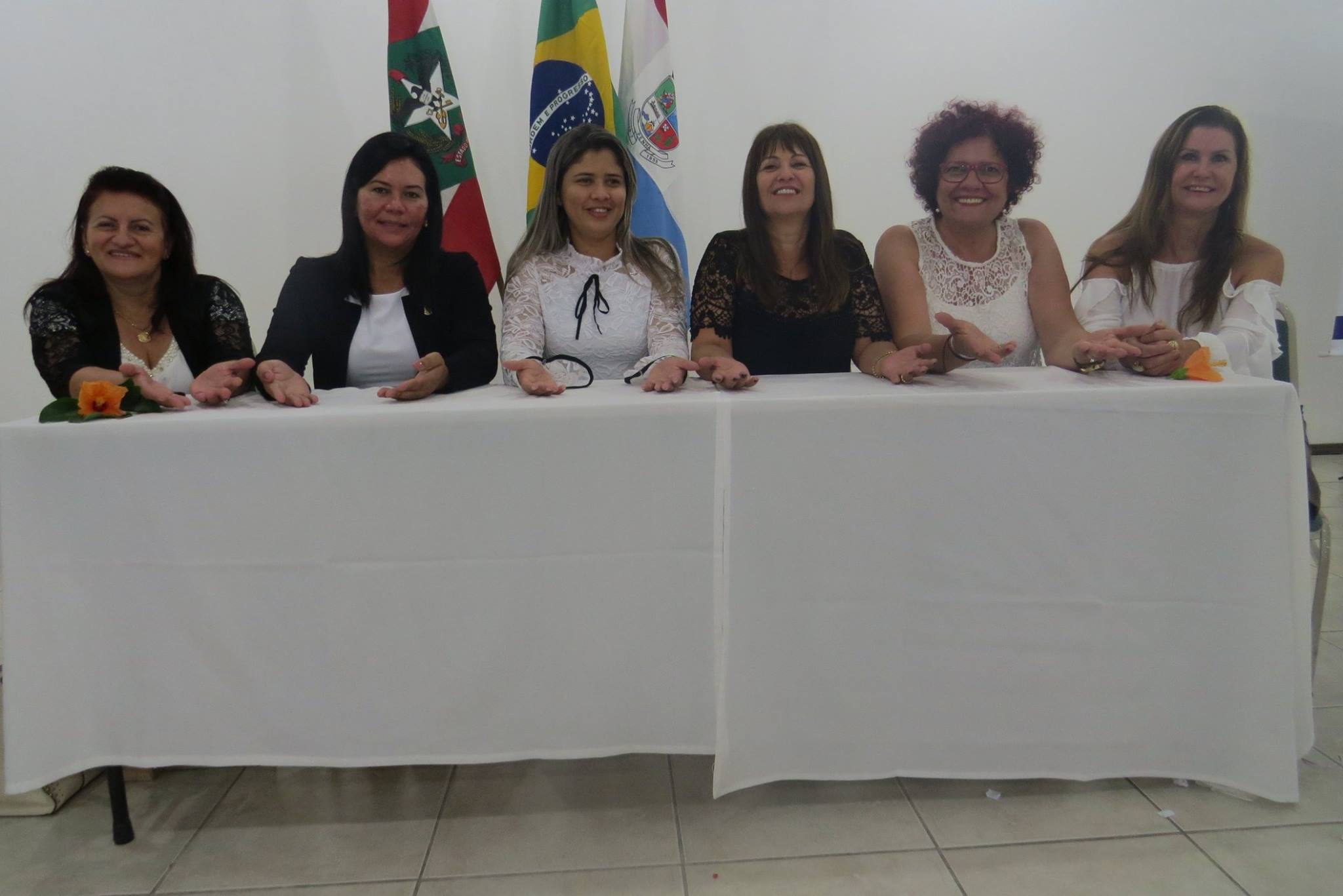 Ver. Maria Simões abre fórum em SC com palestra e é eleita presidente da UVB mulher