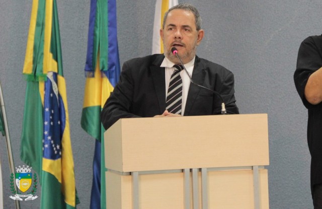 Presidente da Câmara denuncia perseguição aos Feirantes e defende retorno de 100% dos trabalhadores   