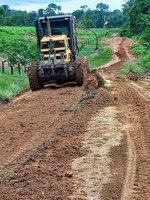 Após ofício de solicitação do presidente da Câmara, Semagri executa serviços na zona rural de Cacoal 