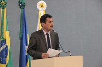 Após passar por cirurgia de emergência, vereador Kapiche se recupera no hospital