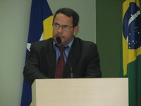 Corá quer que obras inauguradas entrem em funcionamento