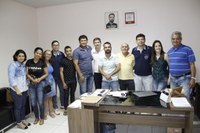 Portadores de deficiência auditiva querem concurso público para Intérprete de Libras