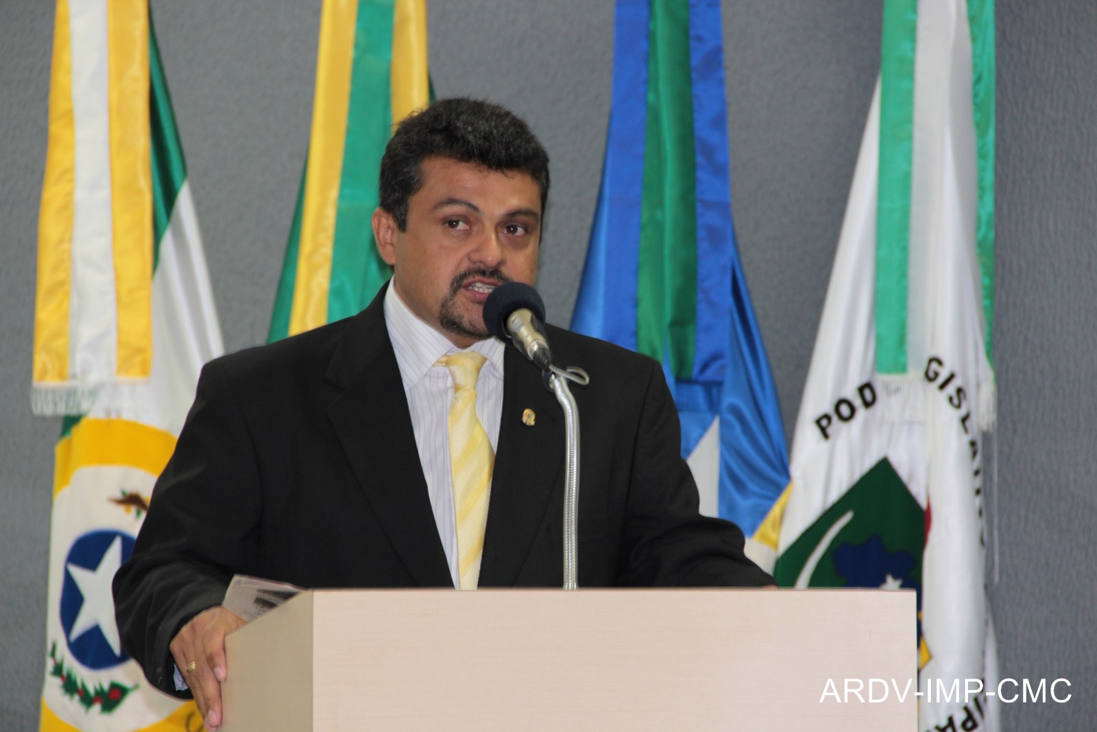 Projeto institui “Libras” nos trabalhos do Legislativo de Cacoal  
