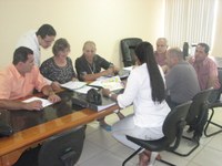         TREZE PROJETOS ESTÃO NA PAUTA DESTA SEGUNDA-FEIRA  