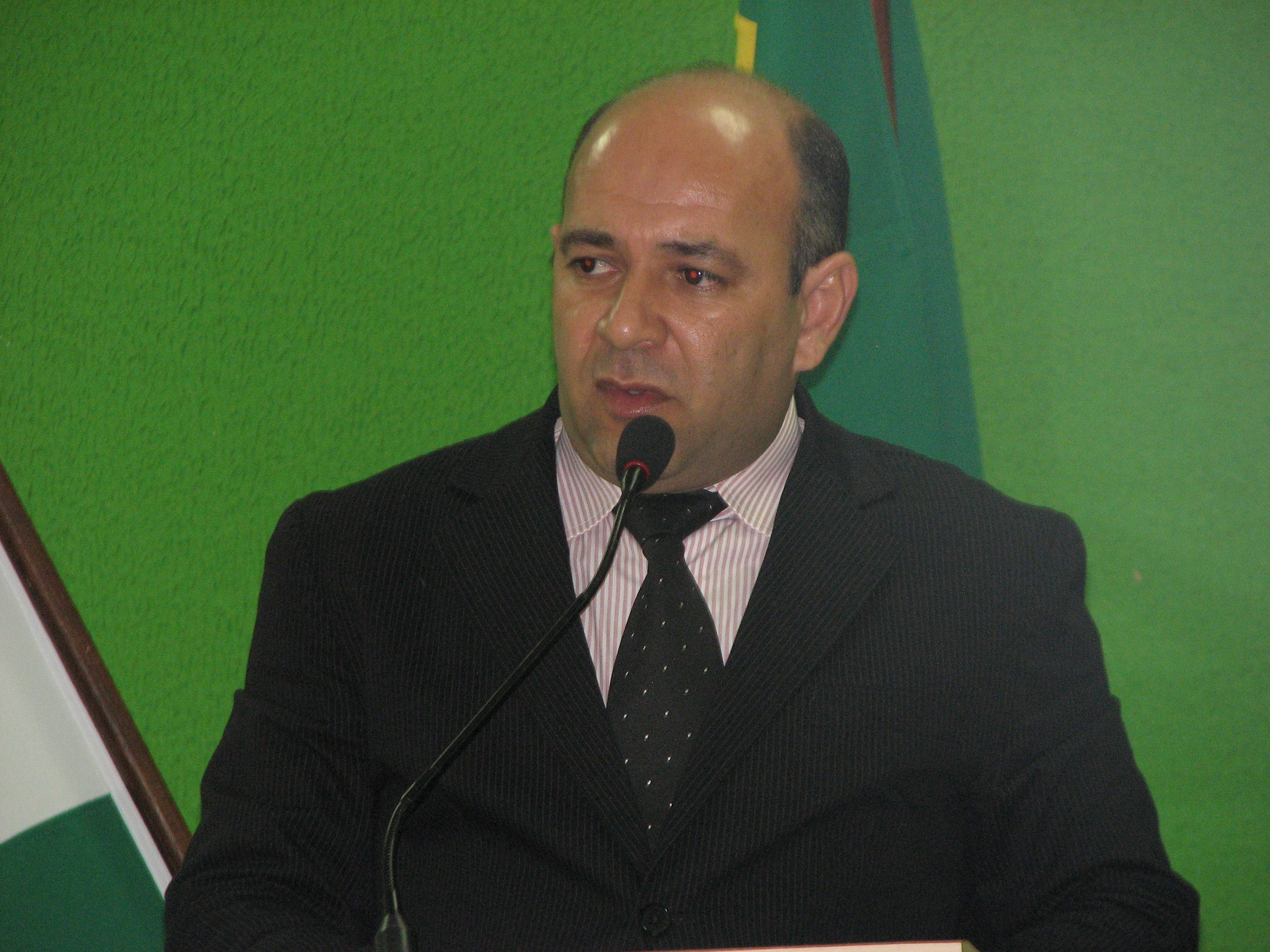 Vereador cobra explicações do Executivo em relação ao IPTU   