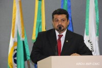 Vereador Jabá Moreira busca informatização da saúde 