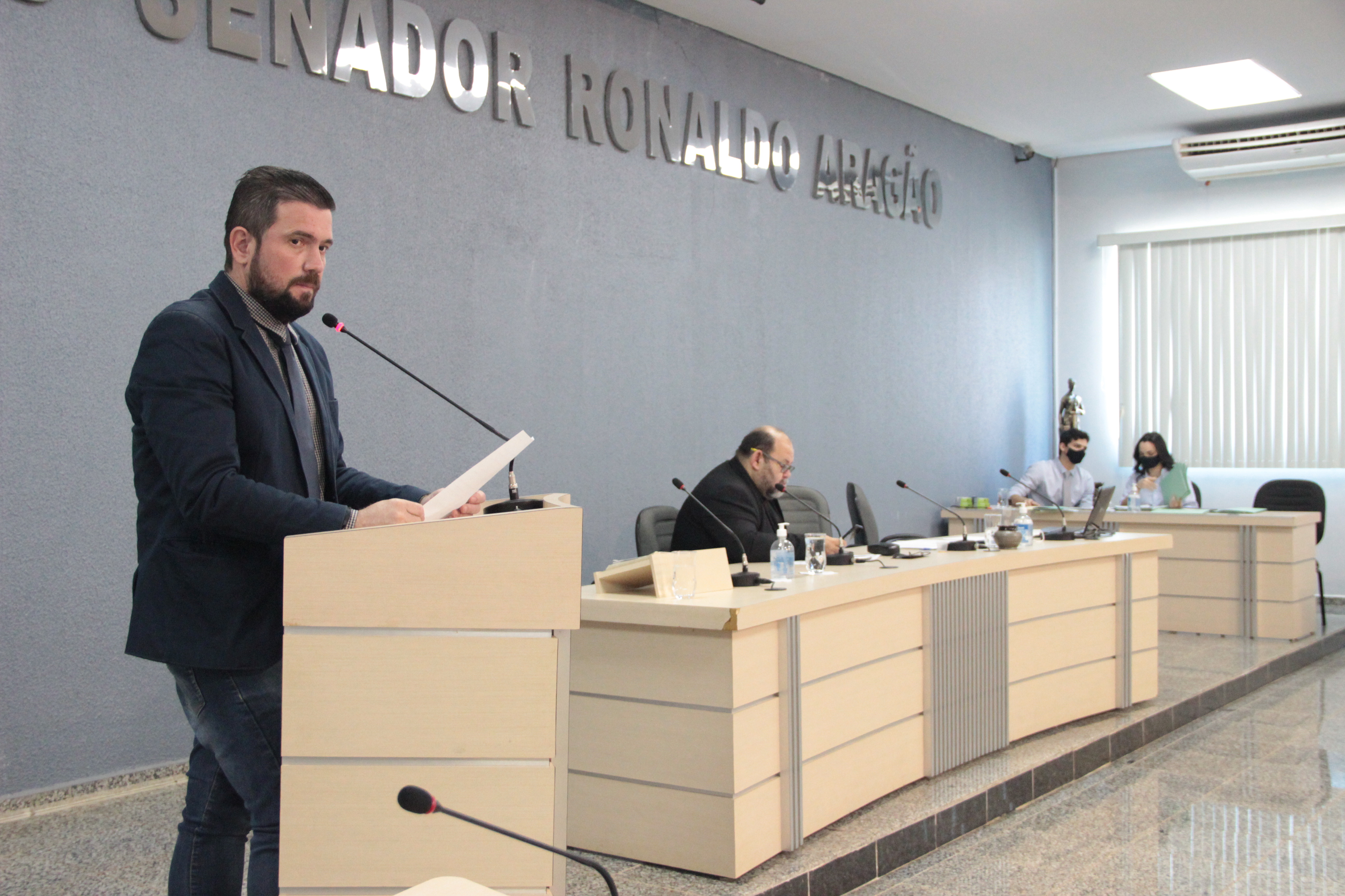 Prefeito sanciona lei 4.788 de autoria do vereador Pichek que dispões sobre a obrigatoriedade de atualizar lista de medicamentos e afixar nas unidades de saúde
