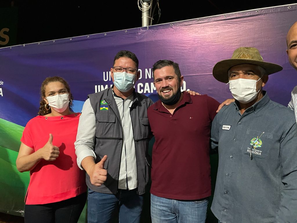 Presidente da Câmara participa da assinatura da ordem de serviço para asfaltar a Rodovia do Calcário 