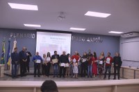 Tribuna Popular foi homenageado com Moção de Aplausos na Câmara
