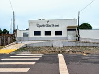 Vereador Dr. Paulo solicita climatização e assentos para capela mortuária 
