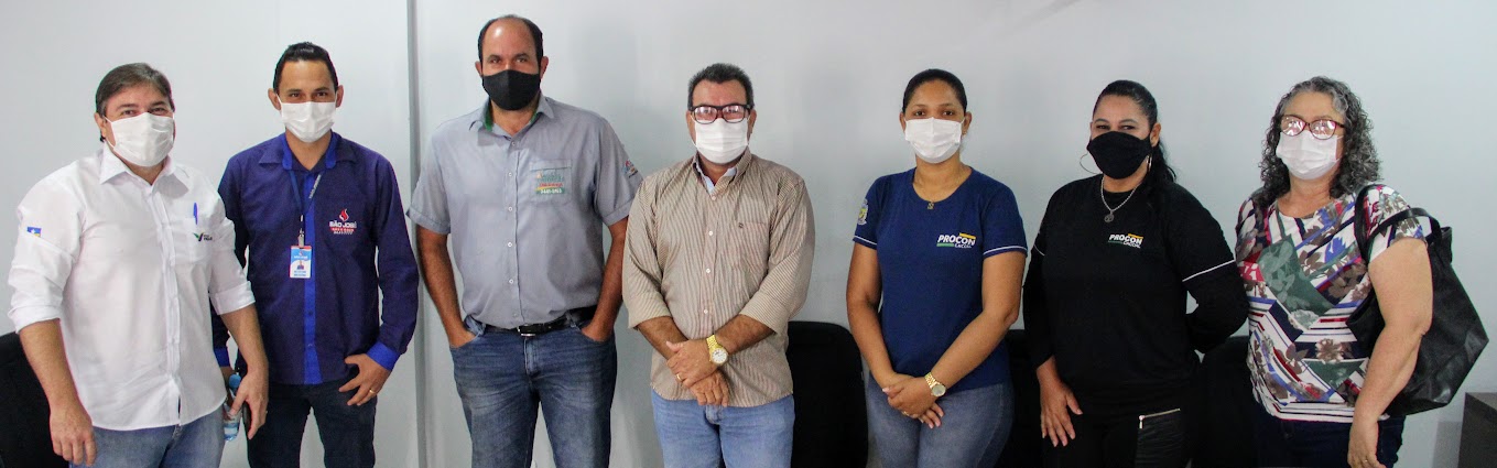 Vereador Fritz promove reunião na Câmara, entre empresários revendedores de gás de cozinha e o Procon
