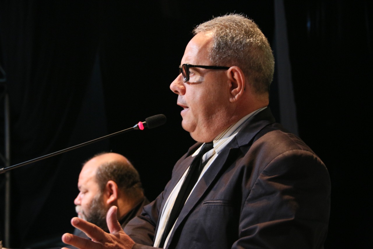 “Erro grave do Executivo”, afirma Corá ao falar sobre construtora que venceu licitação de quase R$ 14 milhões, mas não fez asfaltamento