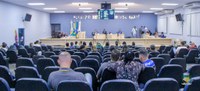 PL que autoriza servidor ausentar-se do trabalho em casos de casamento, ou luto, é aprovado pela Câmara