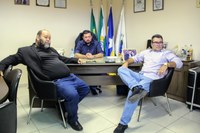 Vereadores recebem empresário de shows, a intenção é convidar os órgãos institucionais e a classe empresarial para participar sem custos dos eventos