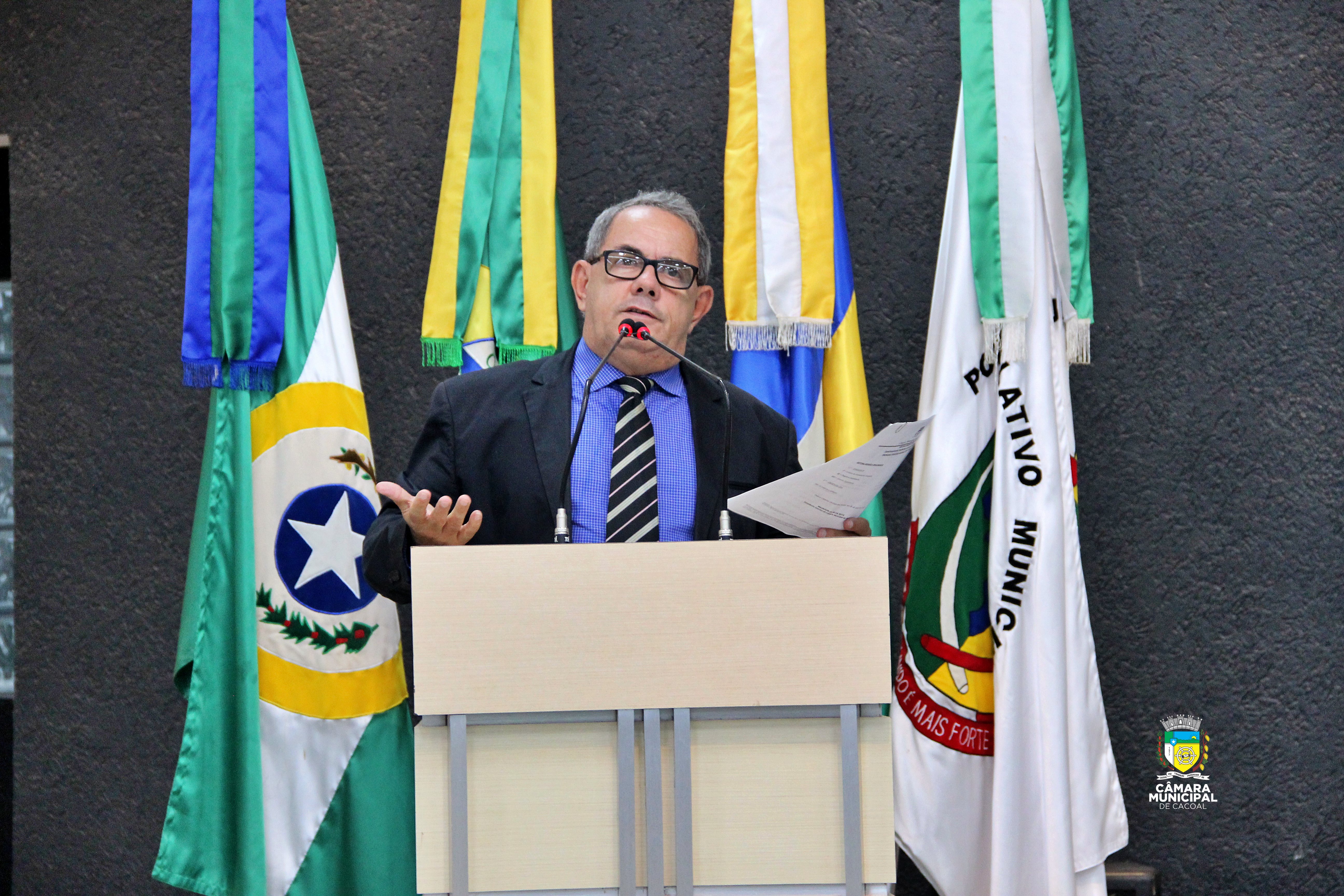 Corá pede que secretário da SEMTTRAN seja convocado para esclarecer os R$ 230 mil pagos à empresa de Transporte Coletivo sem prestar serviços