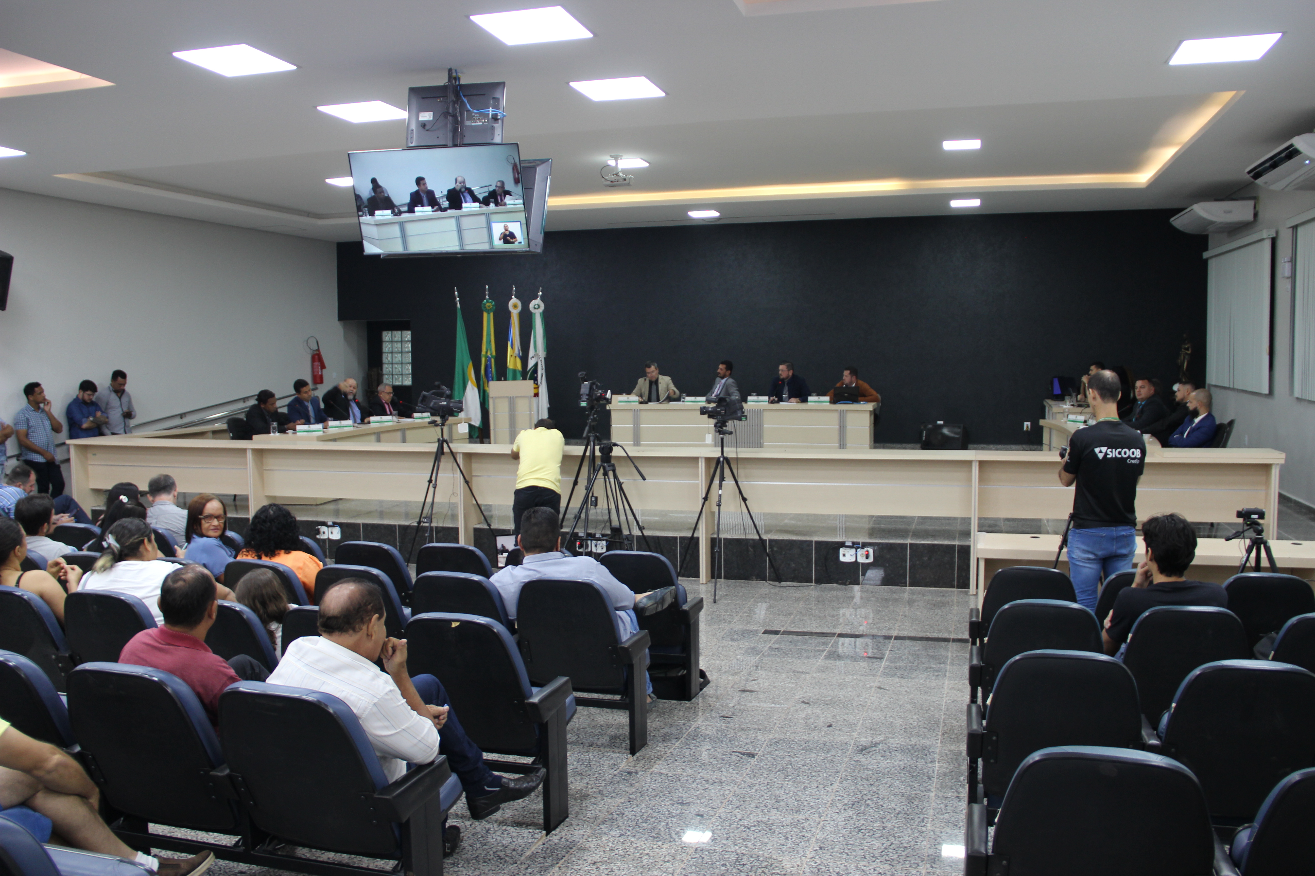 EDUCAÇÃO/AUTISMO: Projeto 04/2023 é aprovado por 6 votos favoráveis e cinco abstenções