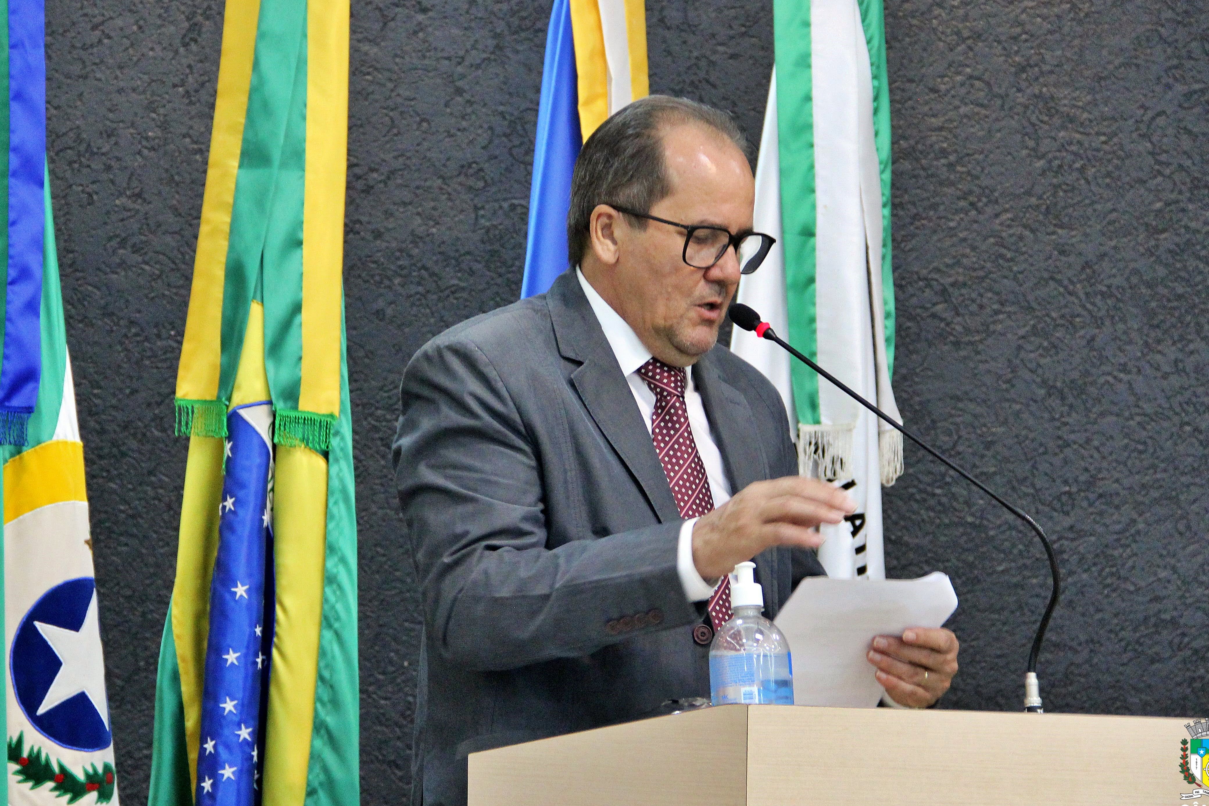 Romeu Moreira indica poço artesiano e banheiros para volta da Festa da Linguiça