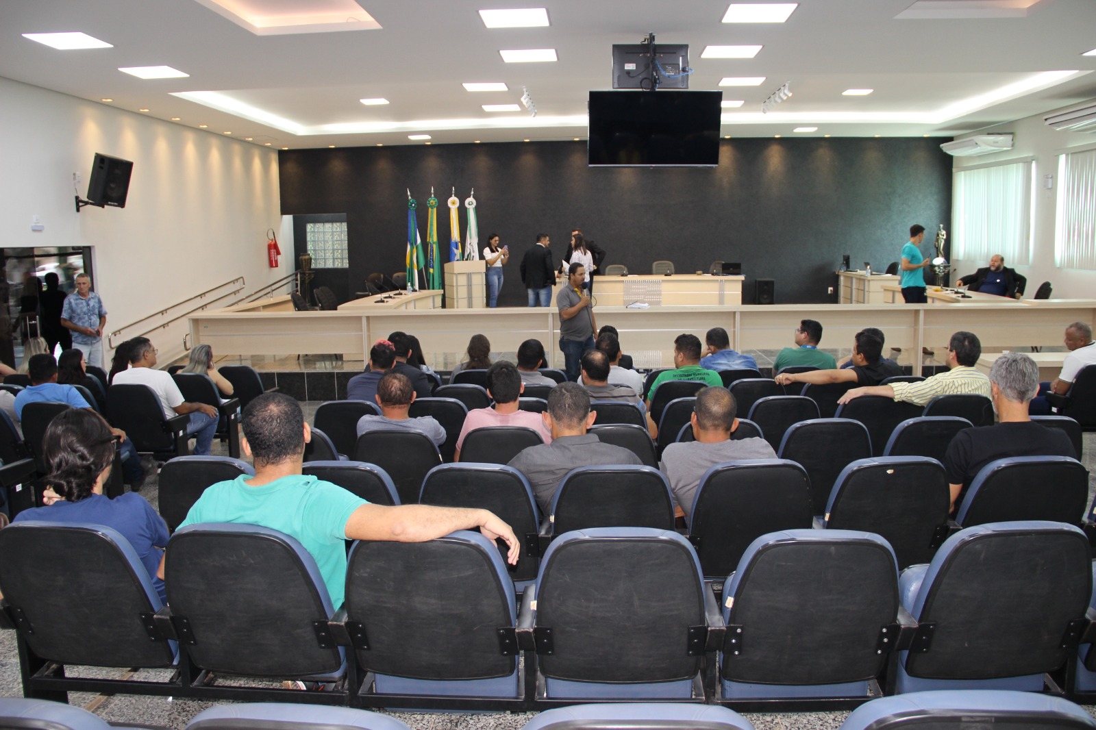 Sinsemuc se reúne com servidores na Câmara de Cacoal 