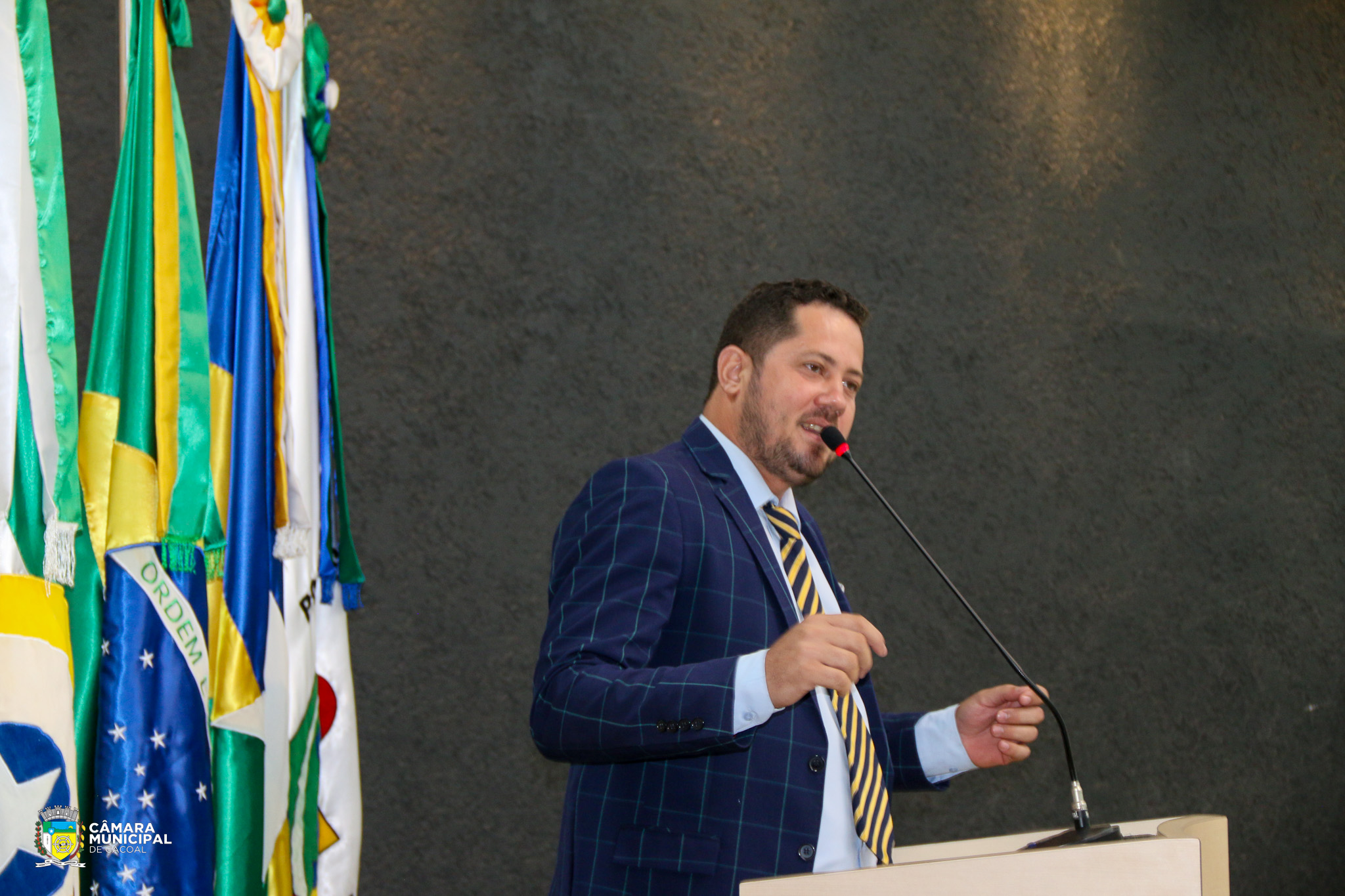 Vereador Magnison Destaca Realizações e Abordagens Políticas na Sessão de 21 de agosto de 2023