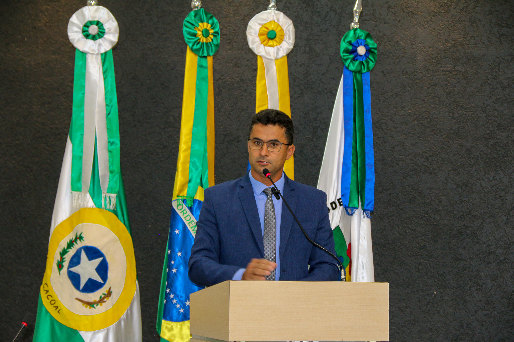 Vereador Minduin- Ezequiel Câmara Destaca Ações e Homenagens na 20ª Sessão Ordinária