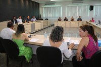 Vereadores se reúnem com profissionais da Saúde de Cacoal para tratar sobre denúncias relacionadas à pasta