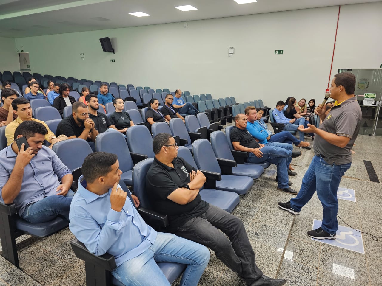 Câmara Municipal de Cacoal Anuncia Reajuste Salarial e Ampliação de Benefícios para Servidores.